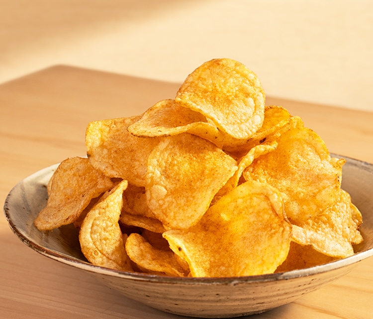 酔鯨 湖池屋コラボ 鯨乃友(くじらのとも)日本酒とポテトチップスセット